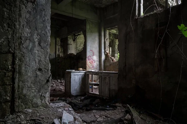 Estructura Dañada Interior Edificio Abandonado — Foto de Stock