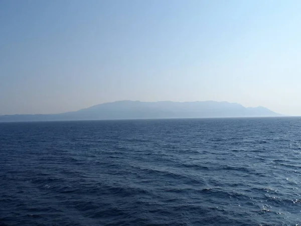 Beau Coup Mer Calme Avec Terrain Flou Arrière Plan — Photo