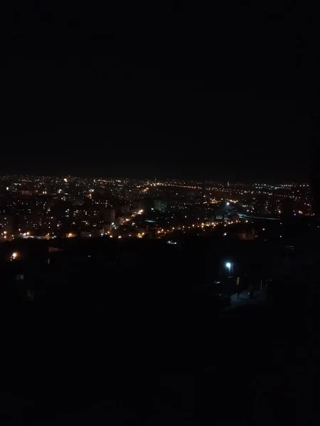 Удивительный Вид Ночной Городской Пейзаж Прекрасным Освещением Зданиях — стоковое фото