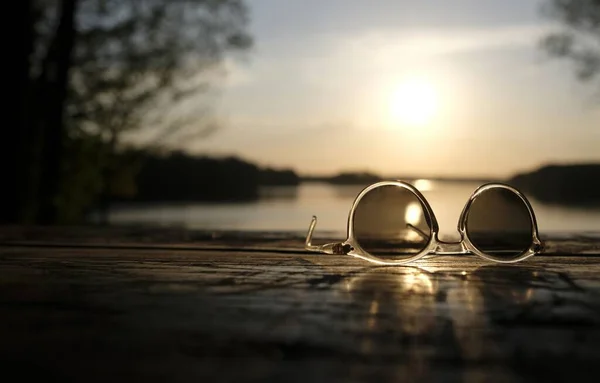 Closeup Selective Focus Shot Stylish Sunglasses Sunset Background — Stock Photo, Image