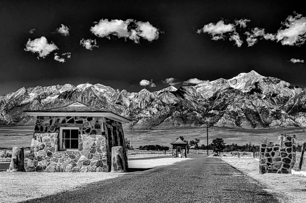 Eine Graustufenaufnahme Des Japanischen Internierungslagers Manzanar Kalifornien Usa — Stockfoto