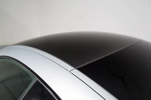 Die Außendetails Mit Dem Dach Eines Modernen Silbernen Luxusautos — Stockfoto