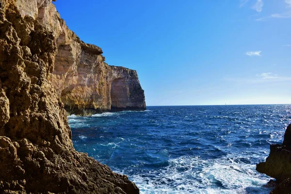 Belo Tiro Falésias Marinhas Calcárias Coralinas Migra Ferha Dingli Cliffs — Fotografia de Stock