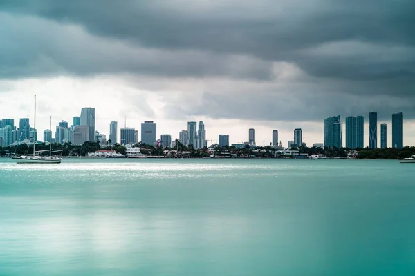 Uma Bela Vista Edifícios Altos Barcos South Beach Miami Flórida — Fotografia de Stock