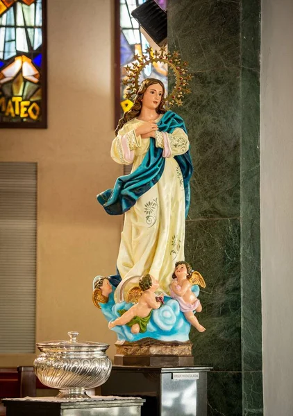 Frumoasă Fotografie Verticală Unei Maria Mama Statuii Lui Isus — Fotografie, imagine de stoc