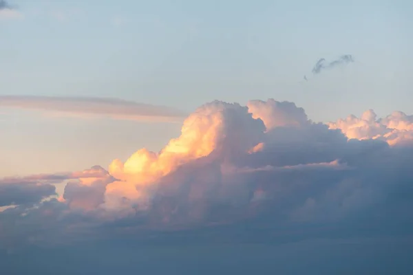 Uma Vista Deslumbrante Das Nuvens Céu Manhã — Fotografia de Stock