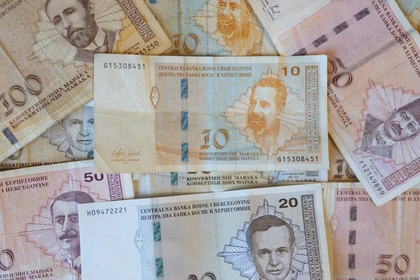 Primer Plano Los Billetes Bosnia Herzegovina Moneda Extendió Superficie —  Fotos de Stock