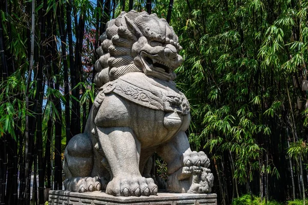 Amazing Shot Stone Sculpture Big Lion Located Gardens Bay Singapore — Stock Photo, Image