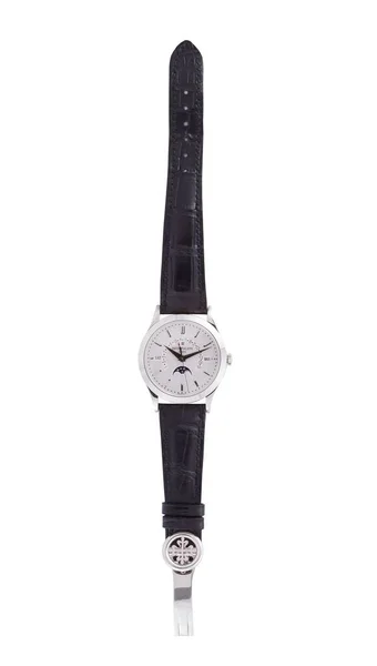 一只银手表的特写 上面有一条白色背景的黑色皮带 — 图库照片