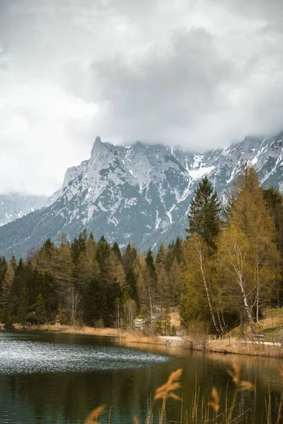 Lautersee Mittenwald Bavarian Alps Alpine Mountain Lake Pine Forest Mountain — Stock Photo, Image