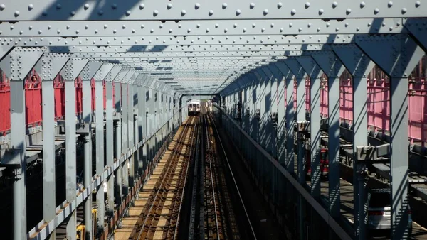 Train Williamsburg Bridge New York États Unis — Photo