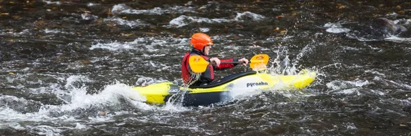 Amigos Ville Maryland Estados Unidos 2014 Kayak Río Youghiogheny Cerca —  Fotos de Stock