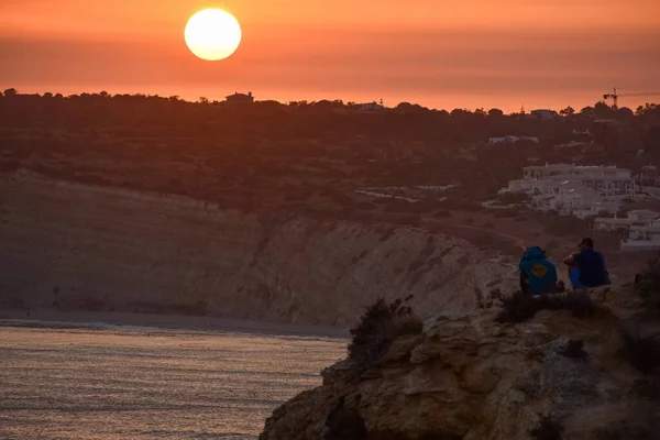 Una Hermosa Puesta Sol Sobre Los Acantilados Playa — Foto de Stock