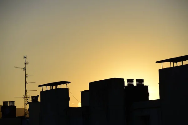 Silhueta Fábrica Industrial Durante Pôr Sol Laranja — Fotografia de Stock