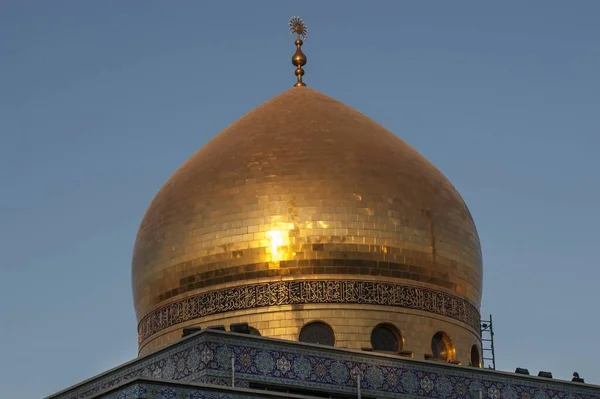 Знімок Золотого Купола Мечеті Сайда Зайнаб Зейнаб Сирія — стокове фото