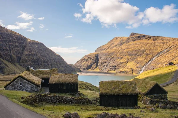 Uma Vista Ângulo Alto Pequenas Casas Nas Ilhas Faroe — Fotografia de Stock