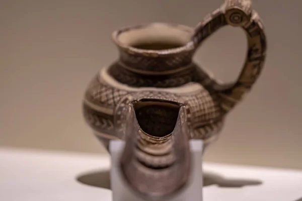 Closeup Old Hittite Pottery Ancient Design Displayed Museum Anatolian Civilizations — Stock Photo, Image