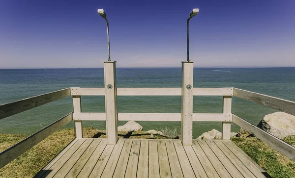 Beautiful Wooden Pier Looking Calm Ocean Beautiful Sunny Day Breathtaking — Stock Photo, Image