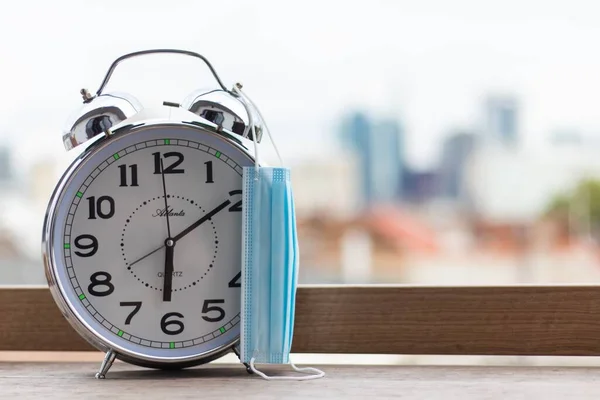 Closeup Shot Metallic Alarm Medical Mask Hanging — Stock Photo, Image