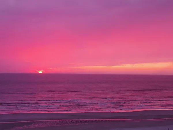 Urzekający Różowy Zachód Słońca Nad Morzem Holandii — Zdjęcie stockowe