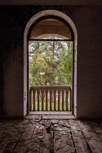 Abandoned Mansion Sits Decaying Italy — Stock Photo, Image