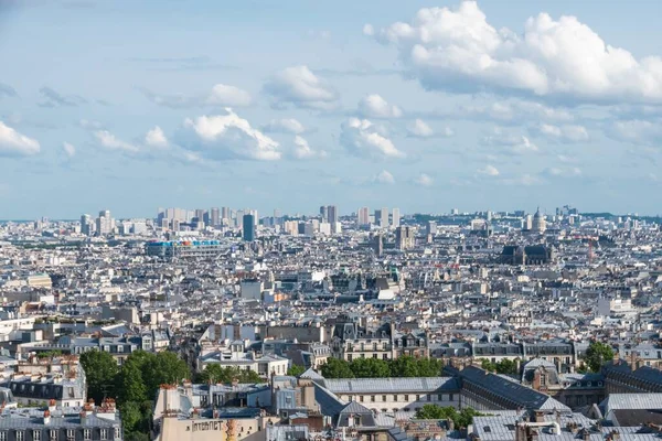 フランス 6月07 2019 パリ市内からの眺めモンマルトル地区1日の光 多くの重要な建物やモニュメントを見ることができます — ストック写真