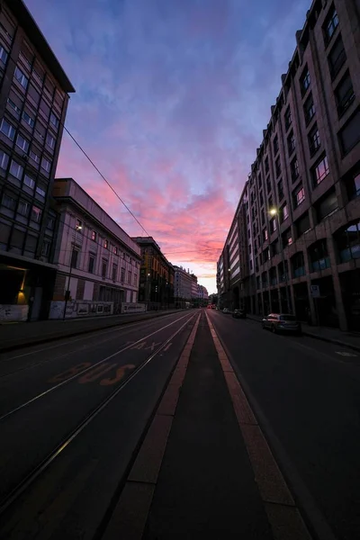 Incrível Tiro Uma Rua Cidade Belo Fundo Céu — Fotografia de Stock