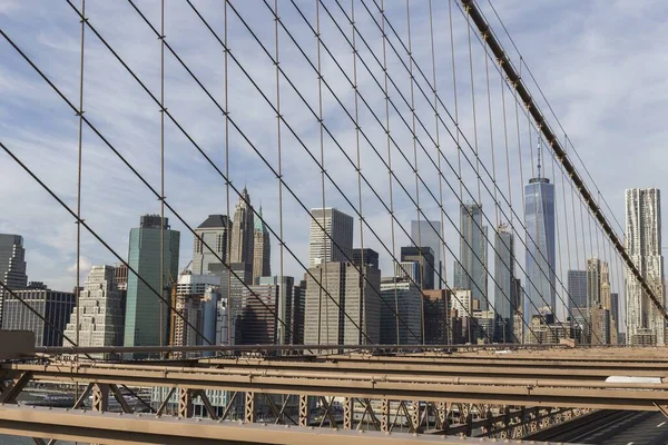 Edificios Ciudad Nueva York Vistos Desde Puente Brooklyn Cables Cercas —  Fotos de Stock