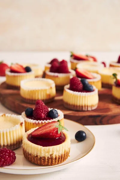 Plan Grand Angle Cupcakes Fromage Avec Gelée Fruits Fruits Sur — Photo