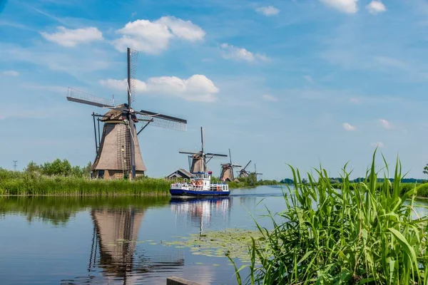 Kinderdijk Niederlande Juni 2019 Sequenz Einer Windmühle Kinderdijk Niederlande Mit — Stockfoto