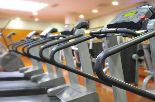 Enfoque Selectivo Cintas Correr Gimnasio — Foto de Stock