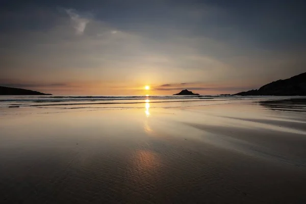 Die Vom Meer Umgebene Crantock Bay Sonnenuntergang Cornwall Großbritannien — Stockfoto