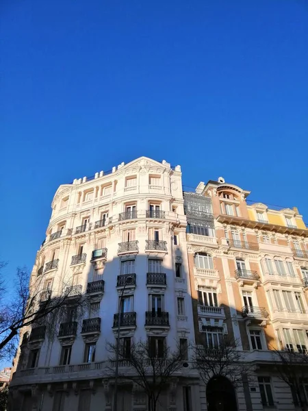 西班牙马德里美丽的建筑 — 图库照片