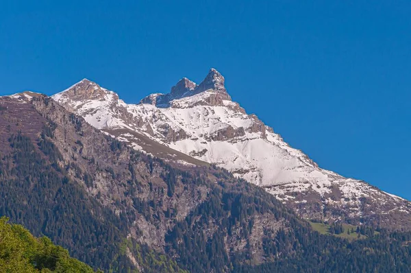 Eine Reihe Wunderschöner Schneebedeckter Dents Morcle Der Schweiz — Stockfoto