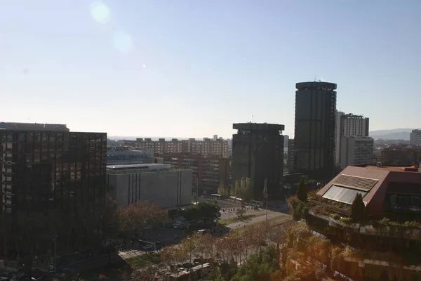 Plan Des Bâtiments Ville Ciel Bleu Clair Capturé Lever Soleil — Photo