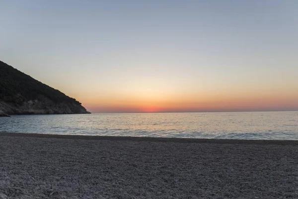 Yunanistan Kefonya Adasında Myrtos Sahilinde Gün Batımı — Stok fotoğraf