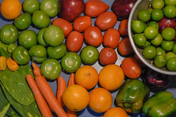 Een Overhead Shot Van Groente Fruit Oogst Tafel Kom — Stockfoto