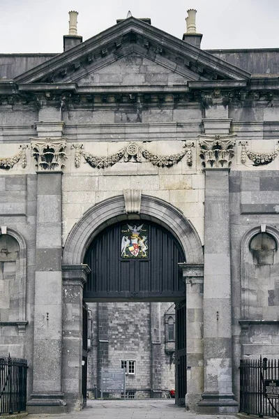 Het Grote Gebouw Kilkenny Castle Park Dukes Weilanden — Stockfoto