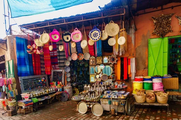 Uma Vista Uma Loja Mercado Rua Que Vende Uma Variedade — Fotografia de Stock
