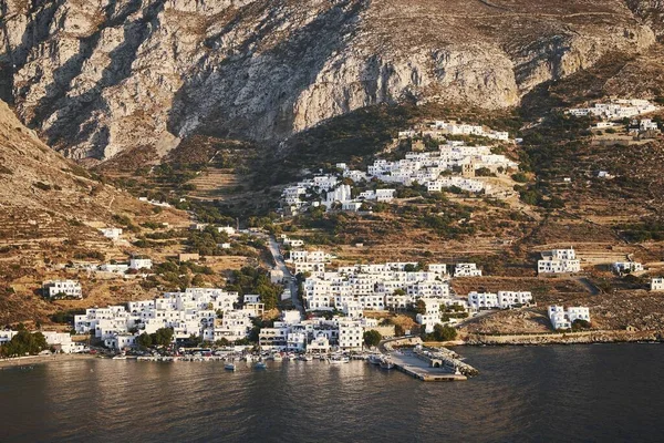 Een Luchtfoto Van Ormos Egialis Het Eiland Amorgos Griekenland — Stockfoto