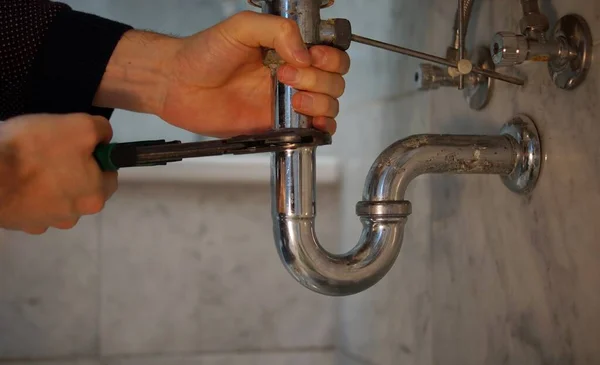 Professional Installer Spanner Checking Pipe — Stock Photo, Image