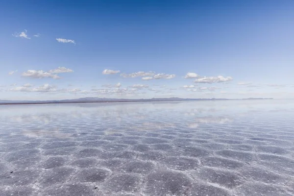 Texture Sabbia Visibile Sotto Mare Cristallino Cielo Sullo Sfondo — Foto Stock