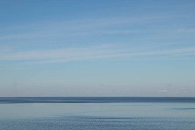 Deniz Burnu - Mavi gökyüzüne karşı mavi deniz