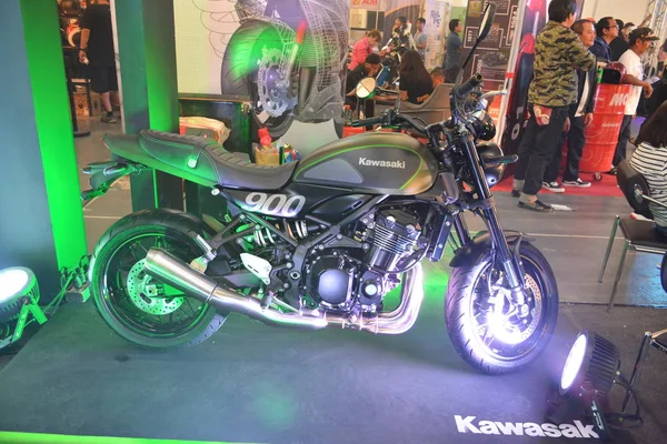 Kawasaki 900 motosiklet Filipin Moto Mirası Hafta Sonu