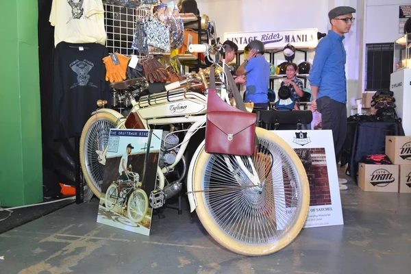 Ambachtelijke fiets op Philippine Moto Heritage Weekend — Stockfoto