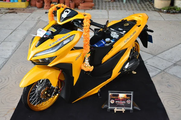 27 Honda Click Stock Photos Free Royalty Free Honda Click Images Depositphotos