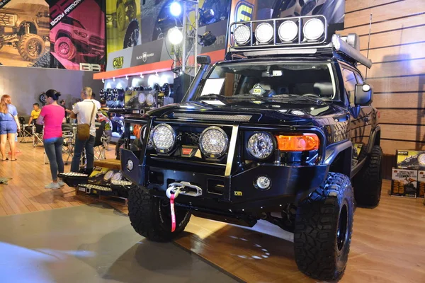 Cruzador Toyota FJ em Manila Auto Salon — Fotografia de Stock