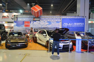 Manila Oto Salonunda Eneos Motor Petrol standı