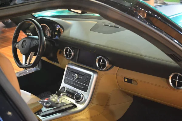 Mercedes-Benz Dashboard at Manila Auto Salon — стокове фото