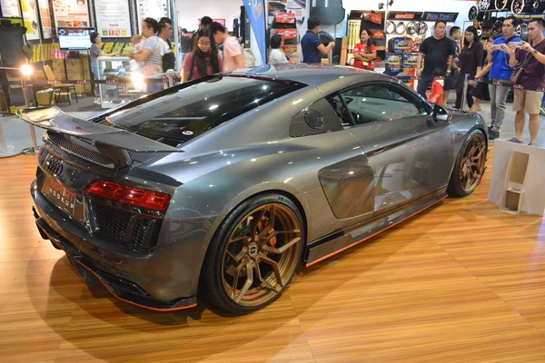 2018 audi r8 v10 auf dem manila auto salon — Stockfoto